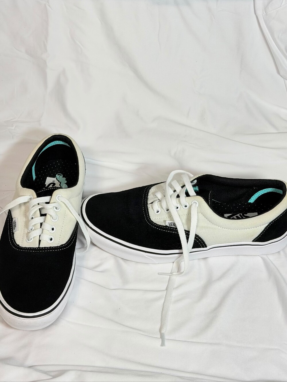 Vans Era ComfyCush Black/White Men's Size 10 Classic Skate Sneakers - Picture 8 of 9